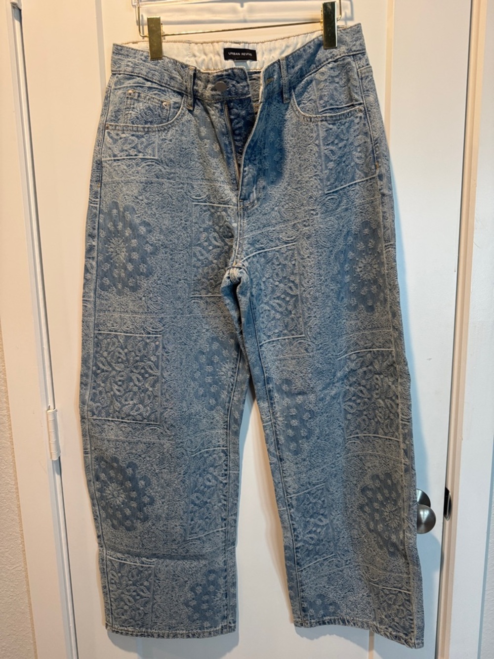 Women’s Denim Paisley Print Barrel Leg Jeans